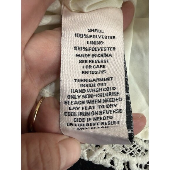 Nanette Lepore white lace sleeveless top Medium . NWT - Picture 14 of 14